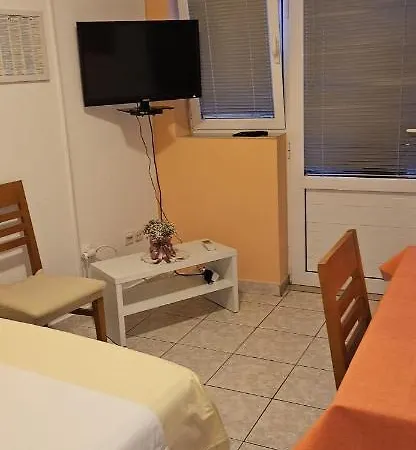 Sonja アパート *